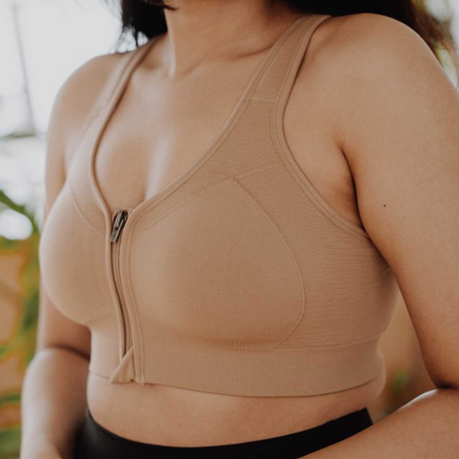 Prairie Wear Hugger LUMA Compression Bra | Ames Walker