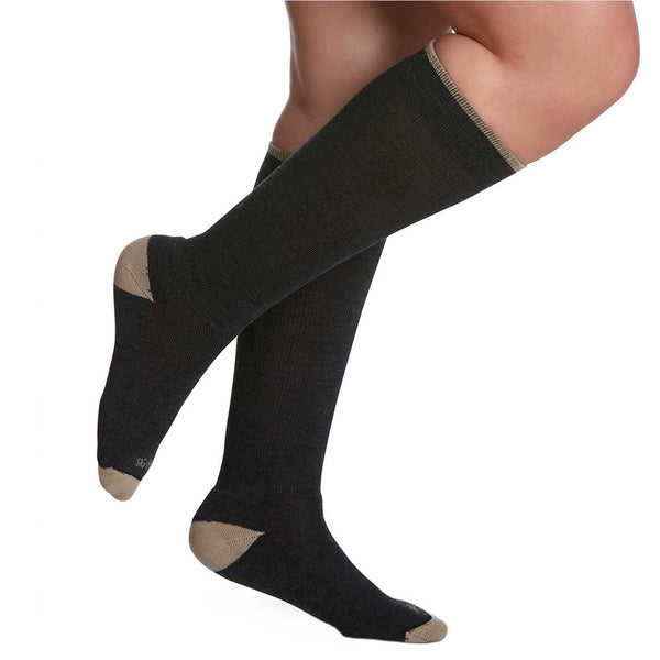Sigvaris Well Being 421 Merino Outdoor Knee High Socks - 15-20 mmHg Charcoal
