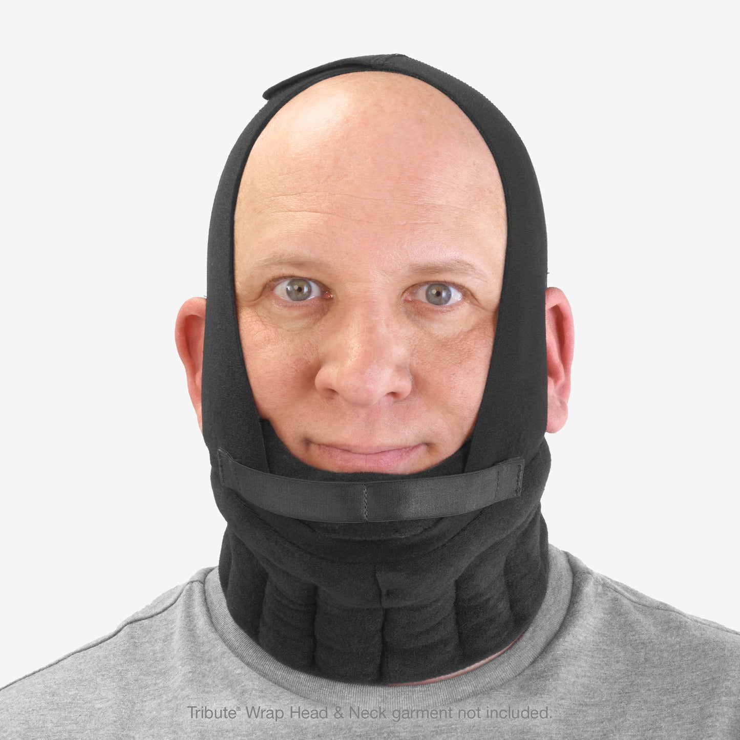 L& R Solaris Tribute Wrap Lip Bridge Pad applied below the bottom lip