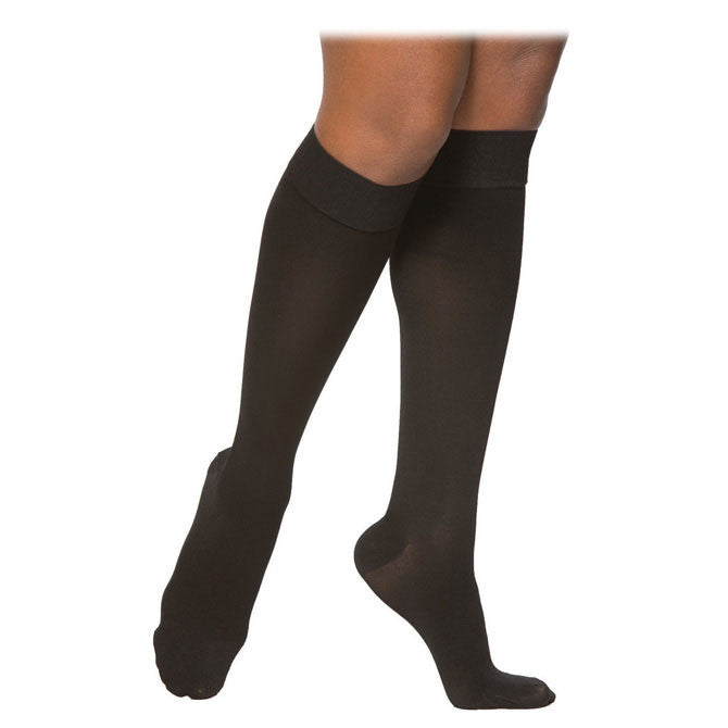 Sigvaris 863 Select Comfort Women's Closed Toe Knee Highs - 30-40 mmHg
