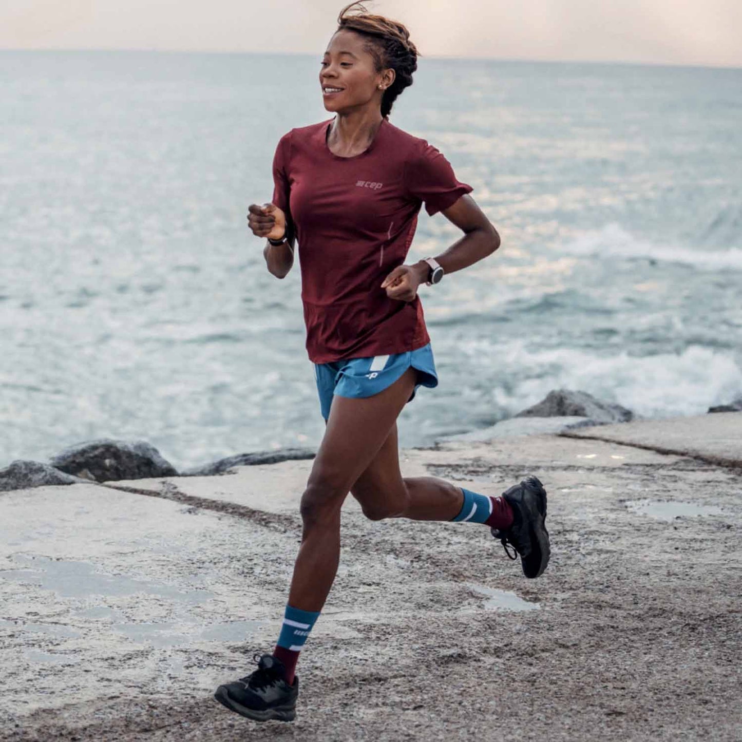 CEP Women's The Run Mid Cut Compression Socks 4.0 Petrol Dark Red