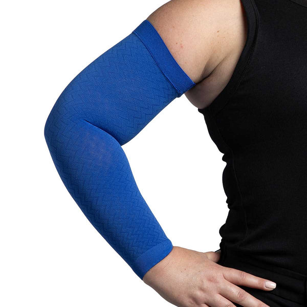 Sigvaris 572A Specialty Secure Lite Armsleeve - 20-30 mmHg Blue Chevron