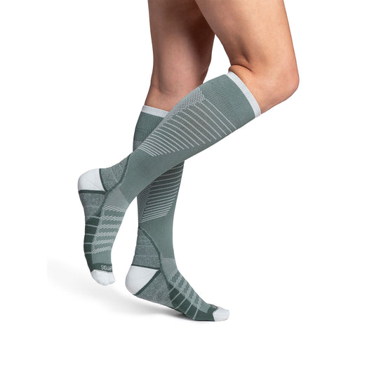 Sigvaris 432 Motion Flow Tech Knee High Socks 20-30 mmHg - Sigvaris 432 Motion Flow Tech Knee High Socks - 20-30 mmHg Sage