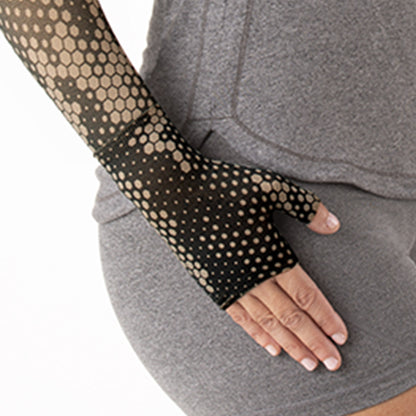 Juzo Soft 2000 Print Gauntlet - 15-20 mmHg Right Black Gauntlet